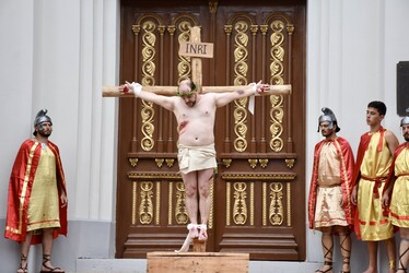 Encenação da Via-sacra | 2024