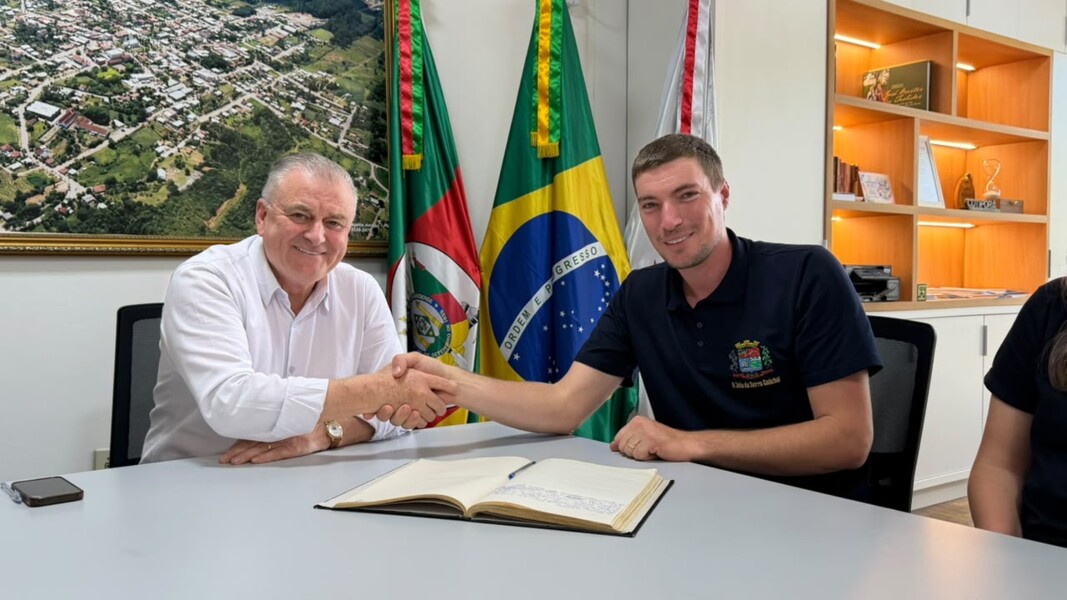 Douglas Penso assume como prefeito em exercício